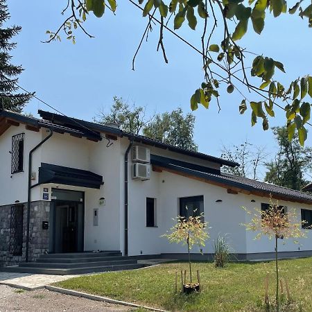 Pampas Apartments Mreznica Duga Resa Zewnętrze zdjęcie